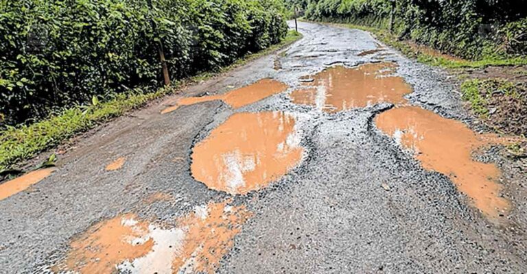 1751952223_road-patholes-.jpg