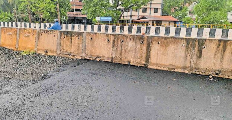 kannur-kalyassery-new-walking-bridge.jpg